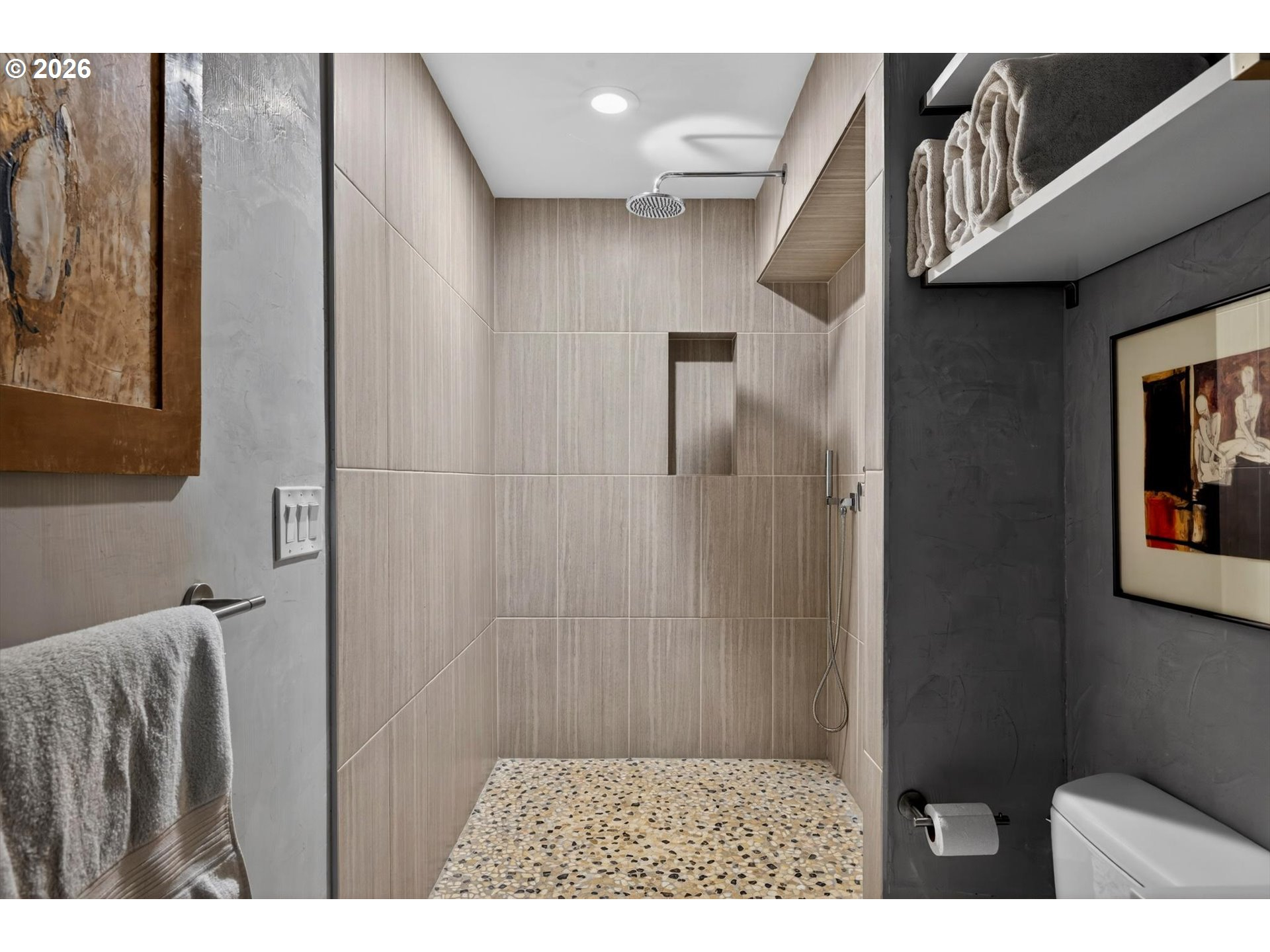 Bathroom-Walk in Shower