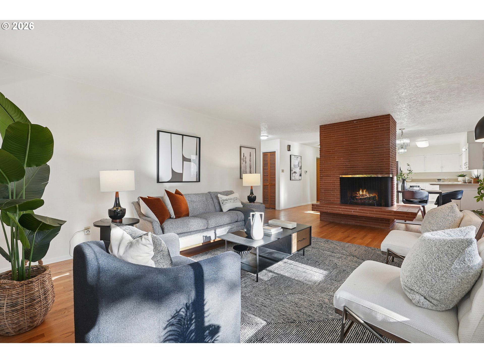 Living Room-Fireplace