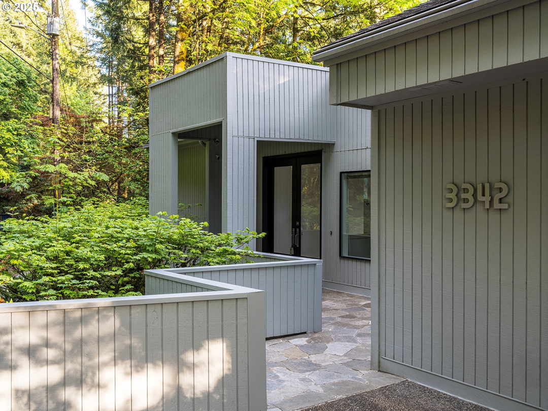 3342 SW Fairmount Blvd