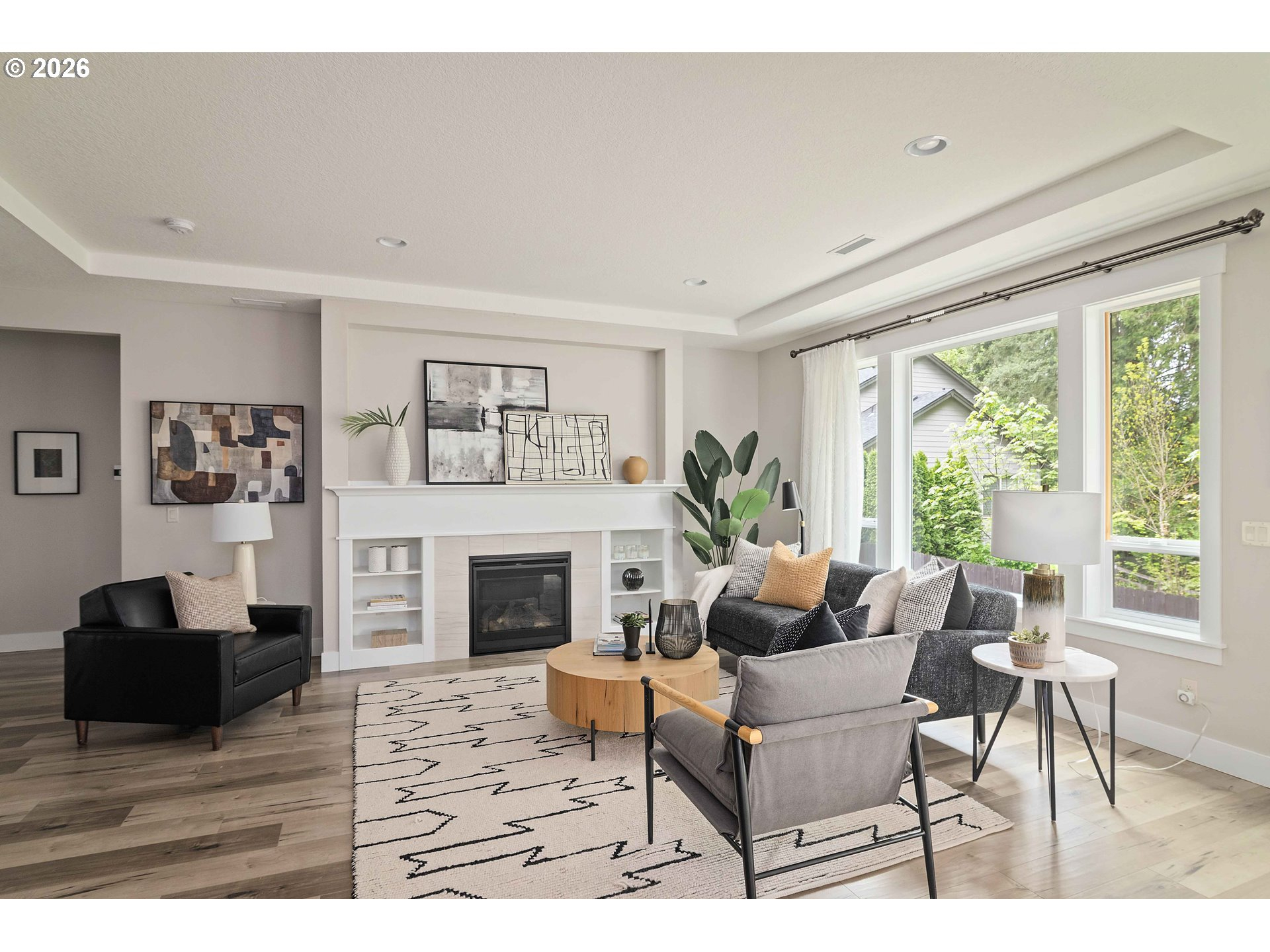 Living Room-Built-In Shelving