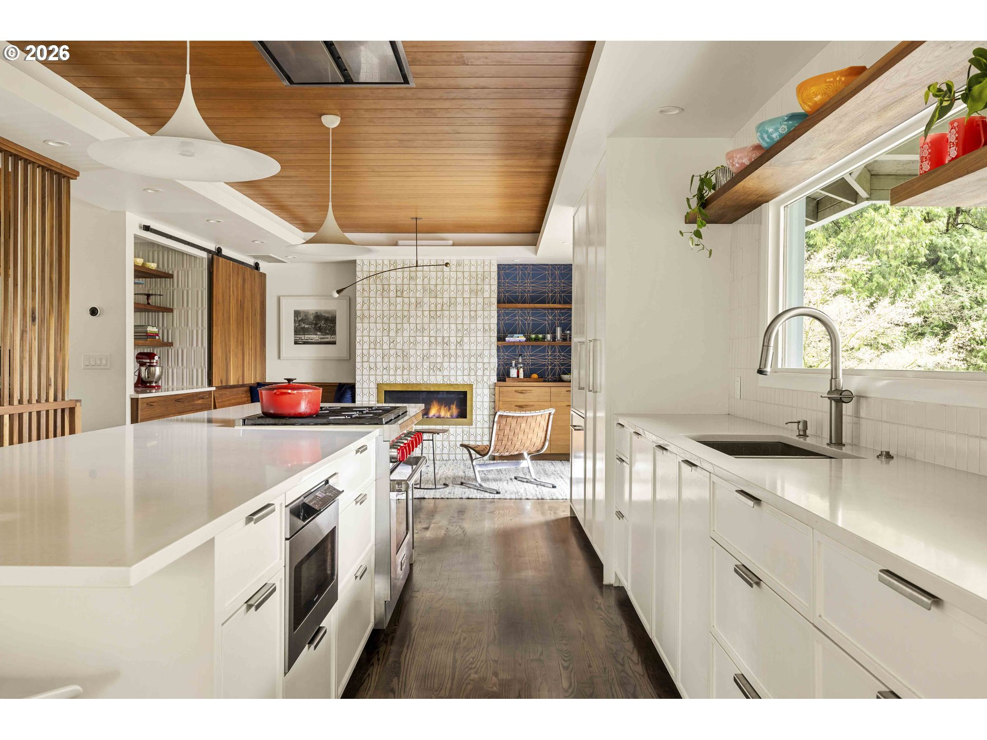 Kitchen-Cooking Island