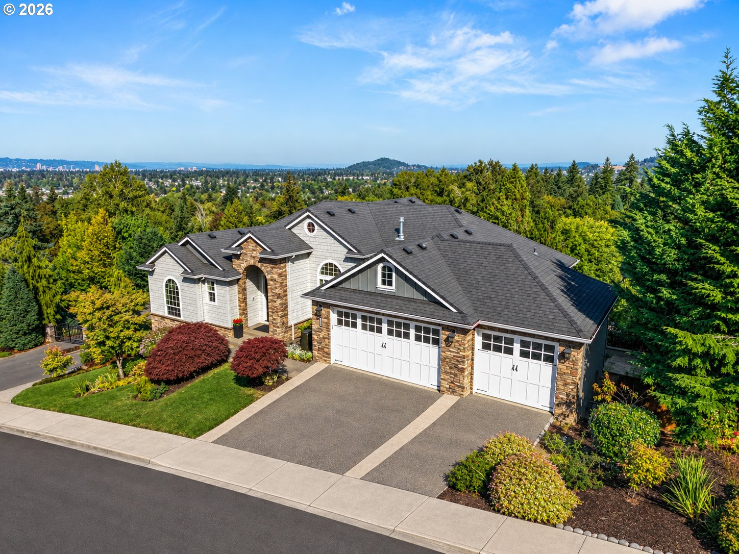 8512 SE Constance Dr