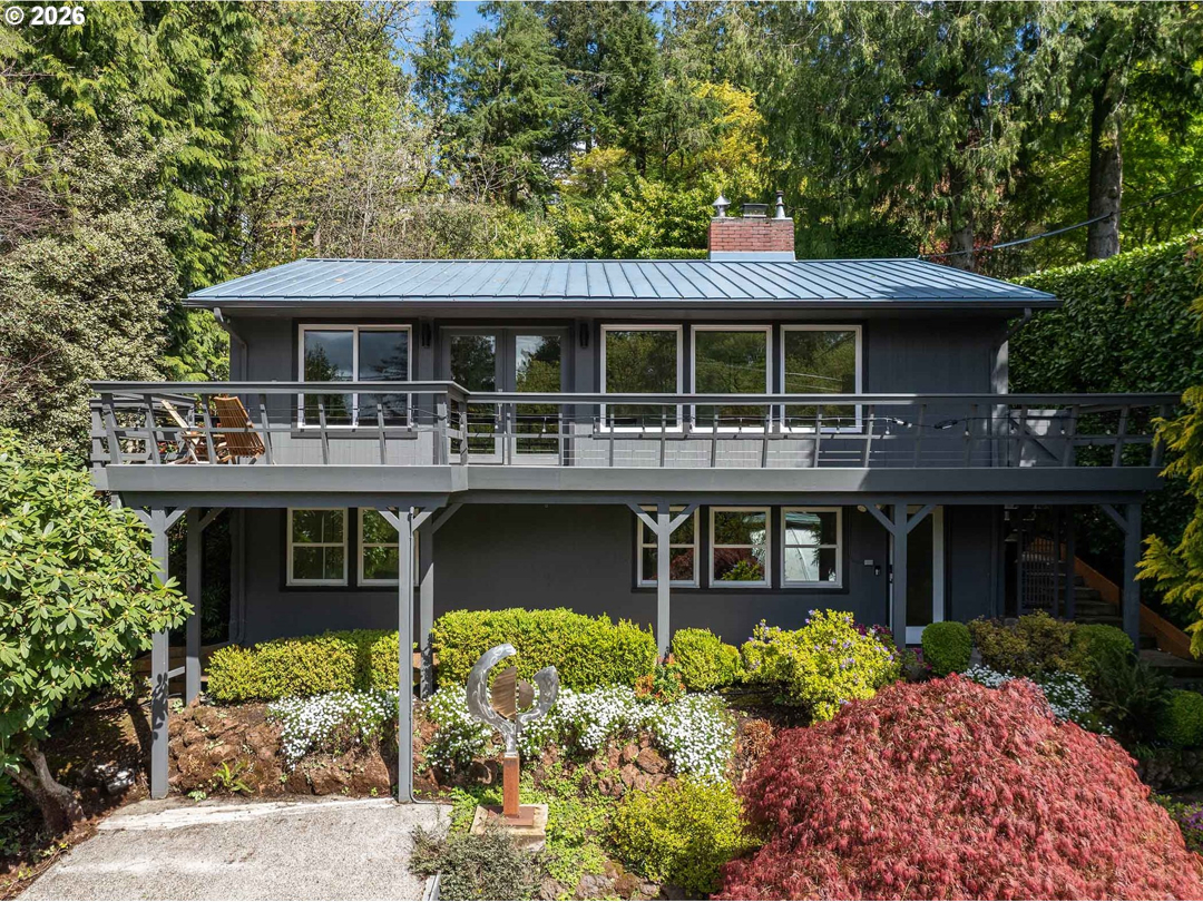 3321 SW Fairmount Blvd