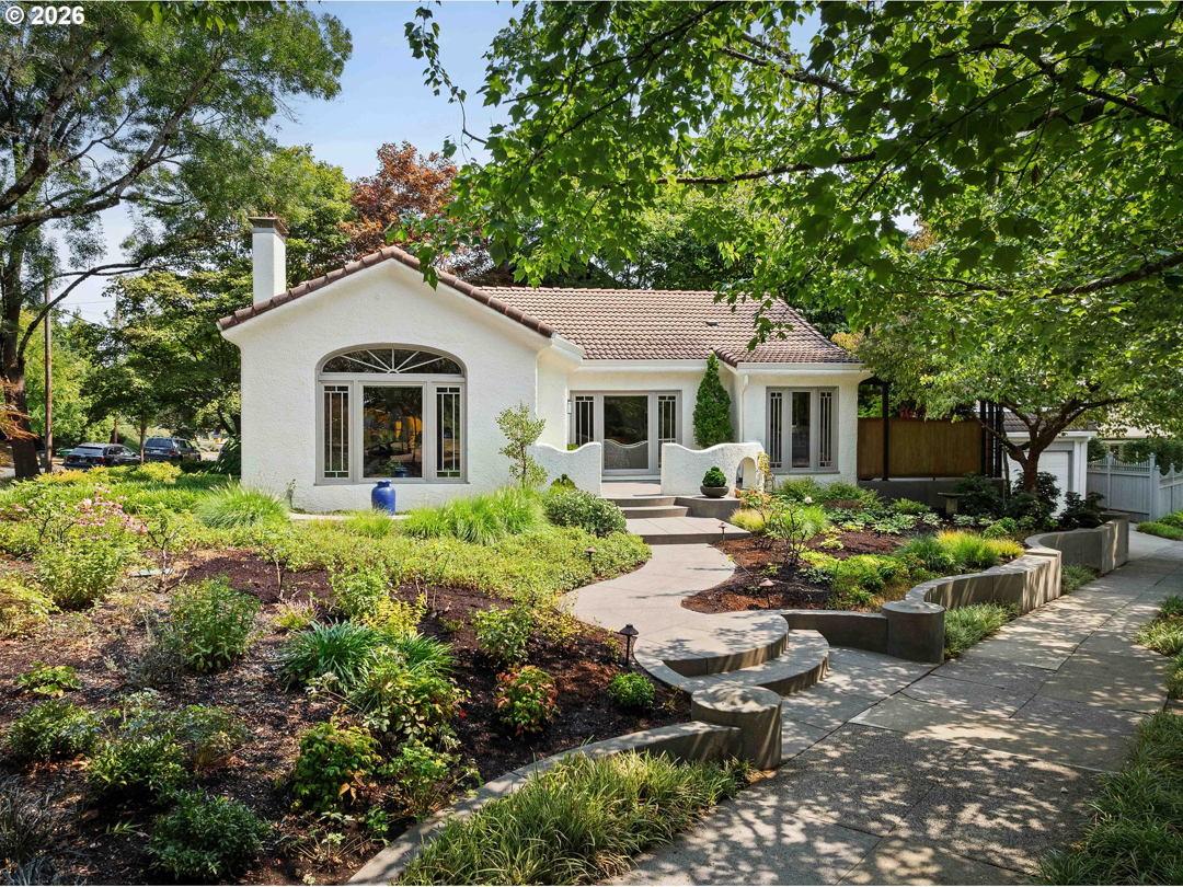 128 NE 43rd Ave