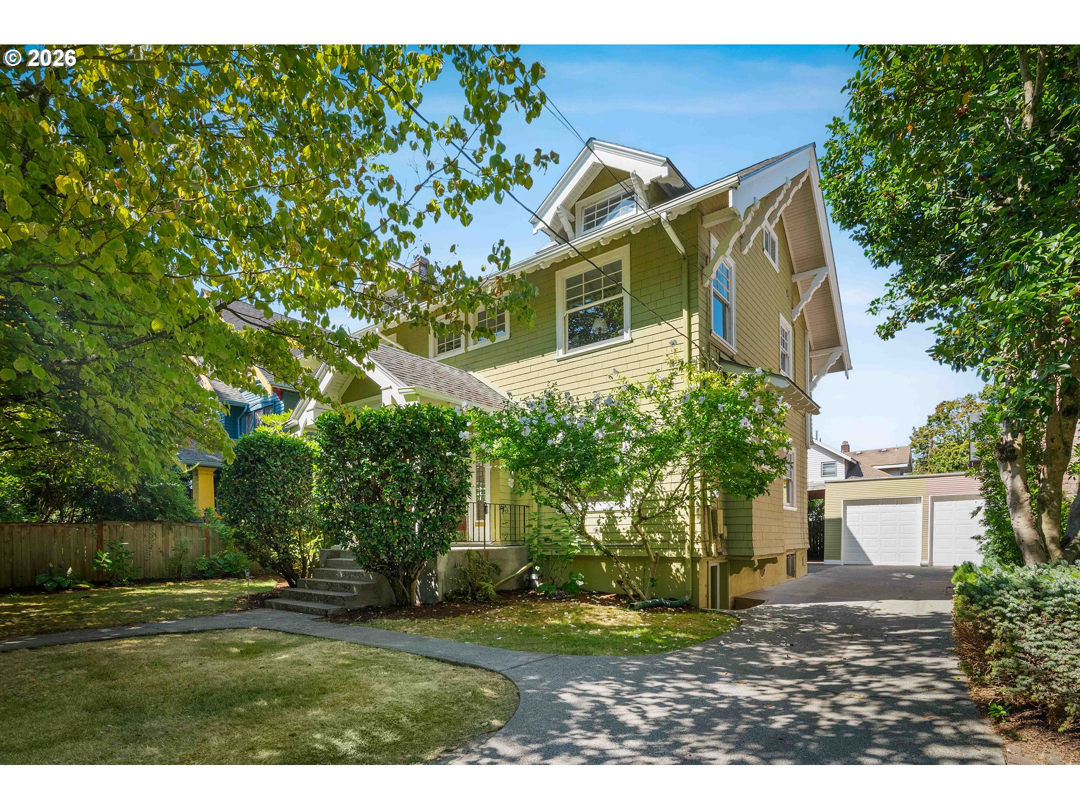 2415 NE 15th Ave