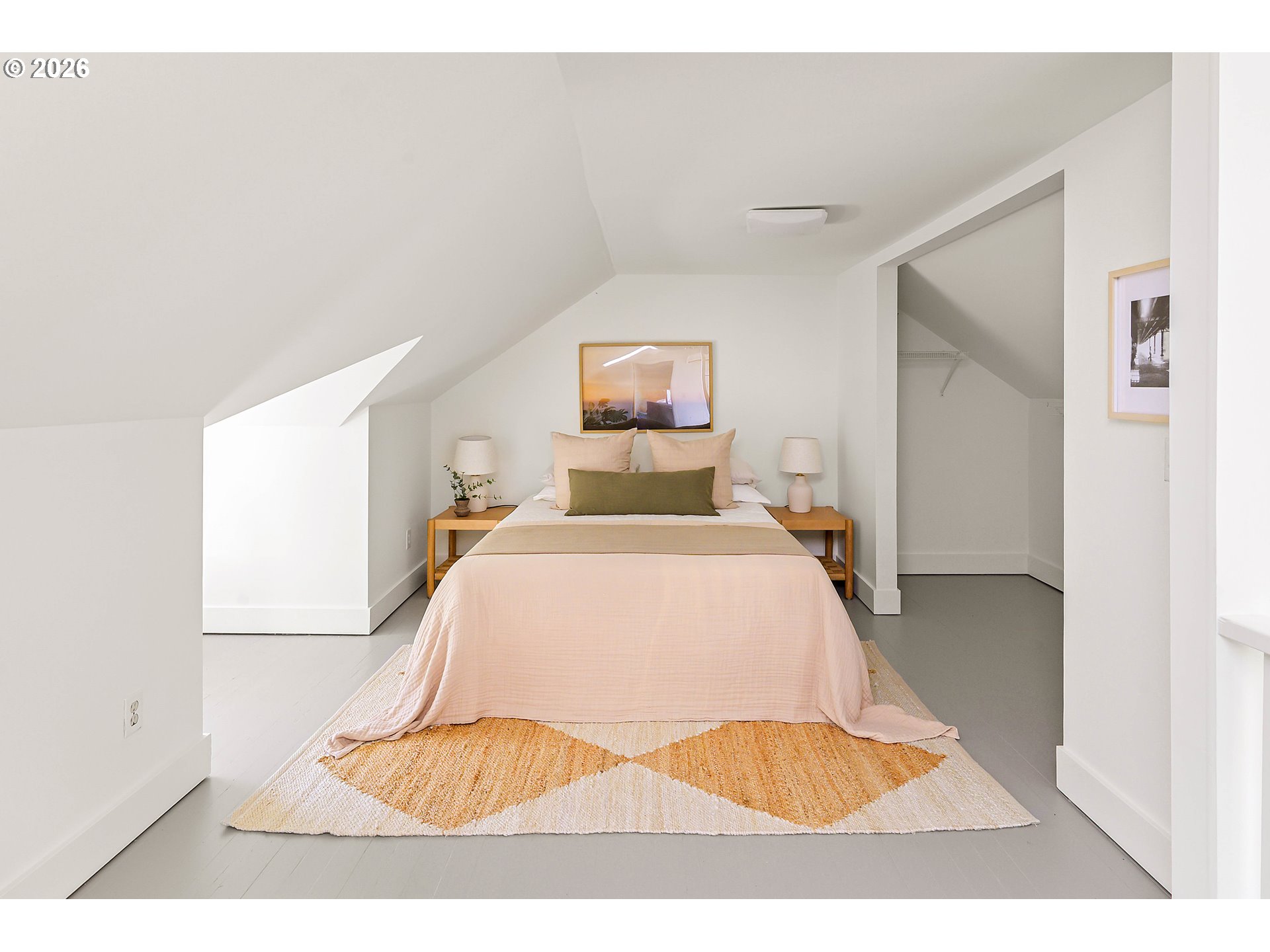 Bedroom, Primary-Upper