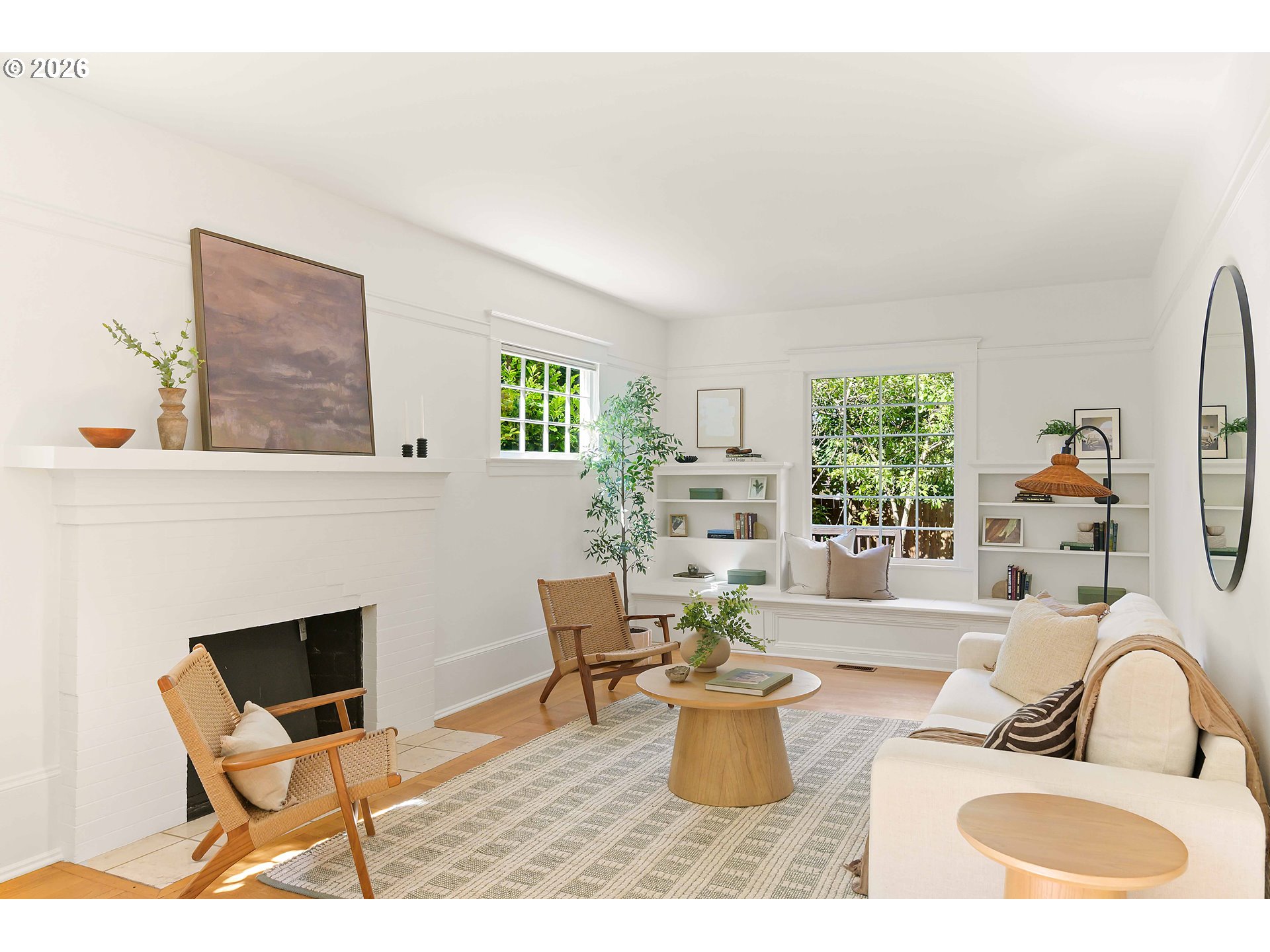 Living Room-Fireplace
