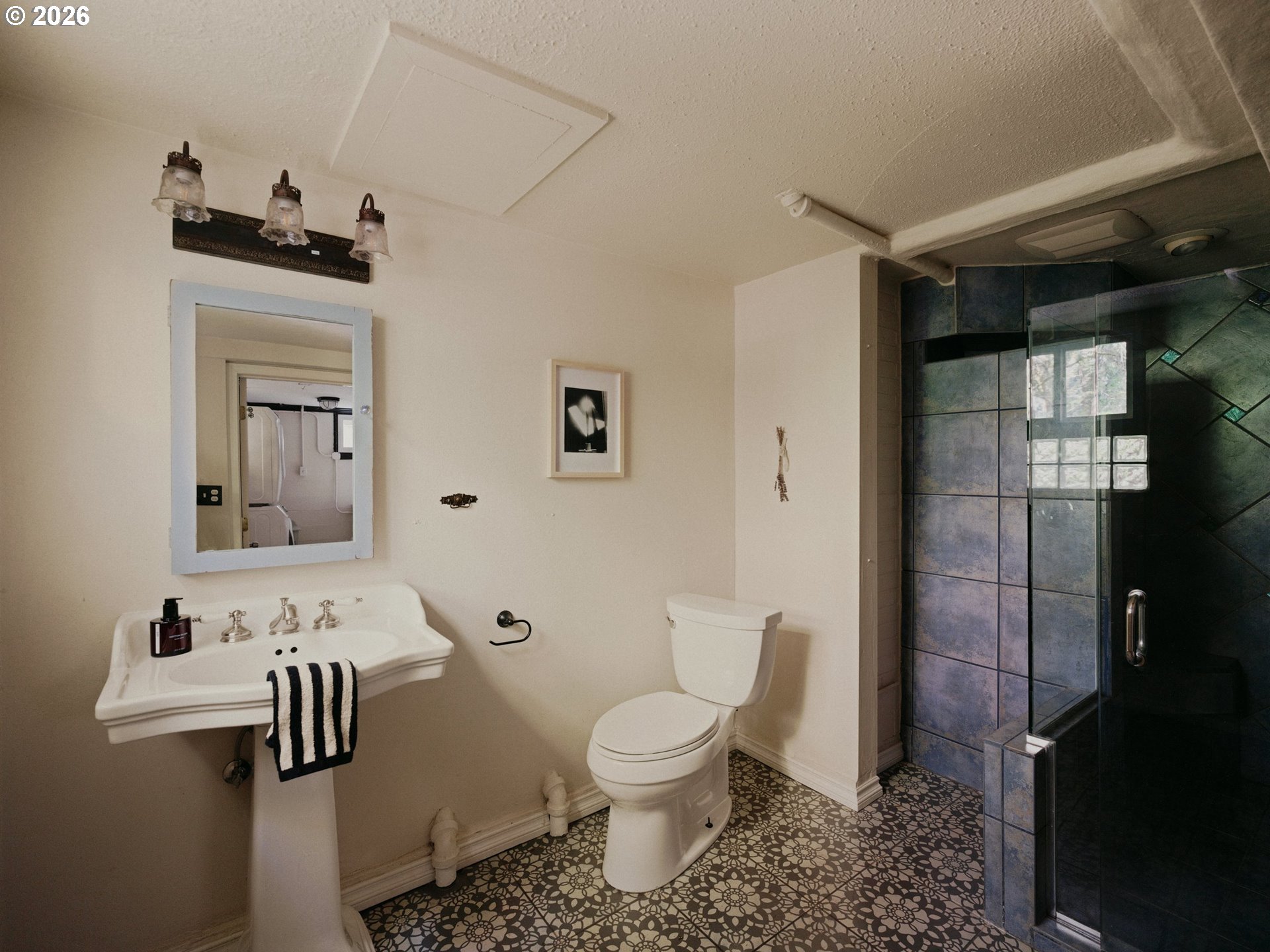 Bathroom-Lower