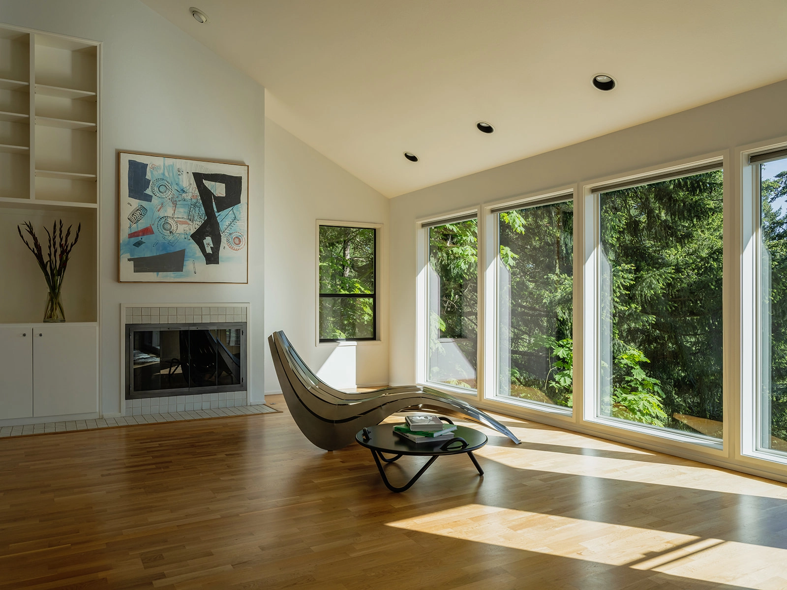 Architecture in balance: living at the edge of design and nature